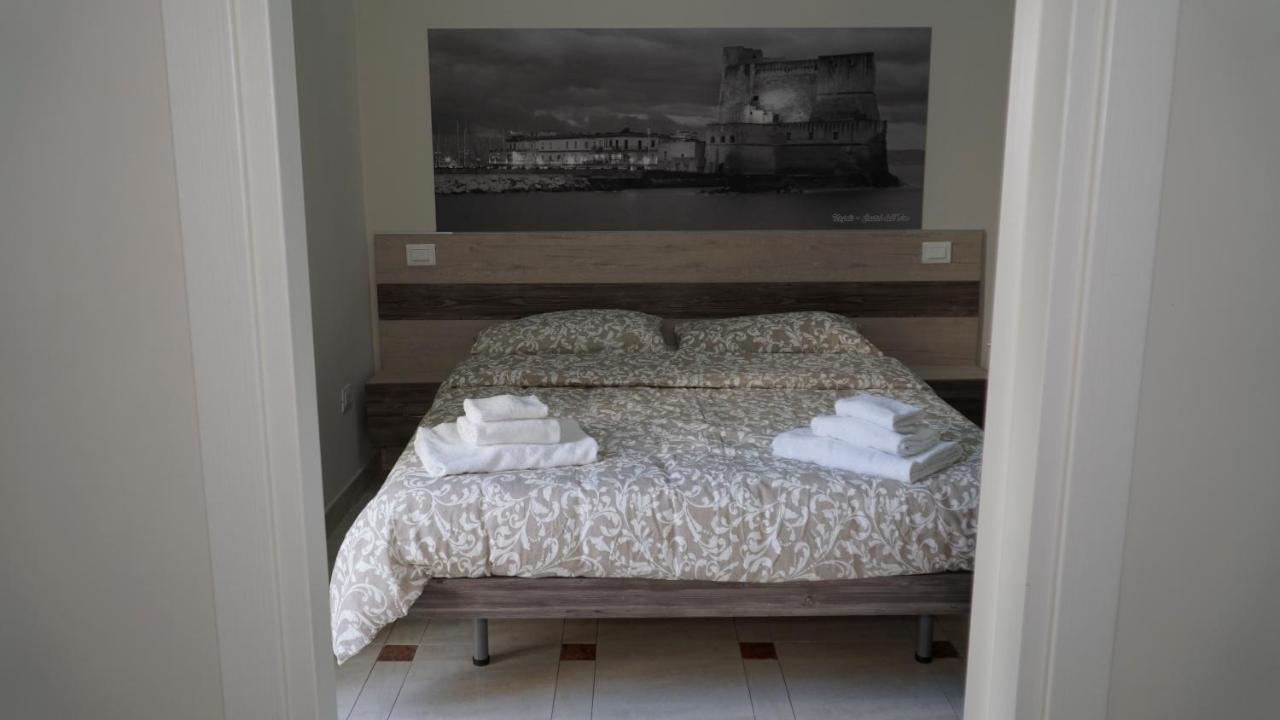 Donna Vicenza Bed & Breakfast 那不勒斯 外观 照片