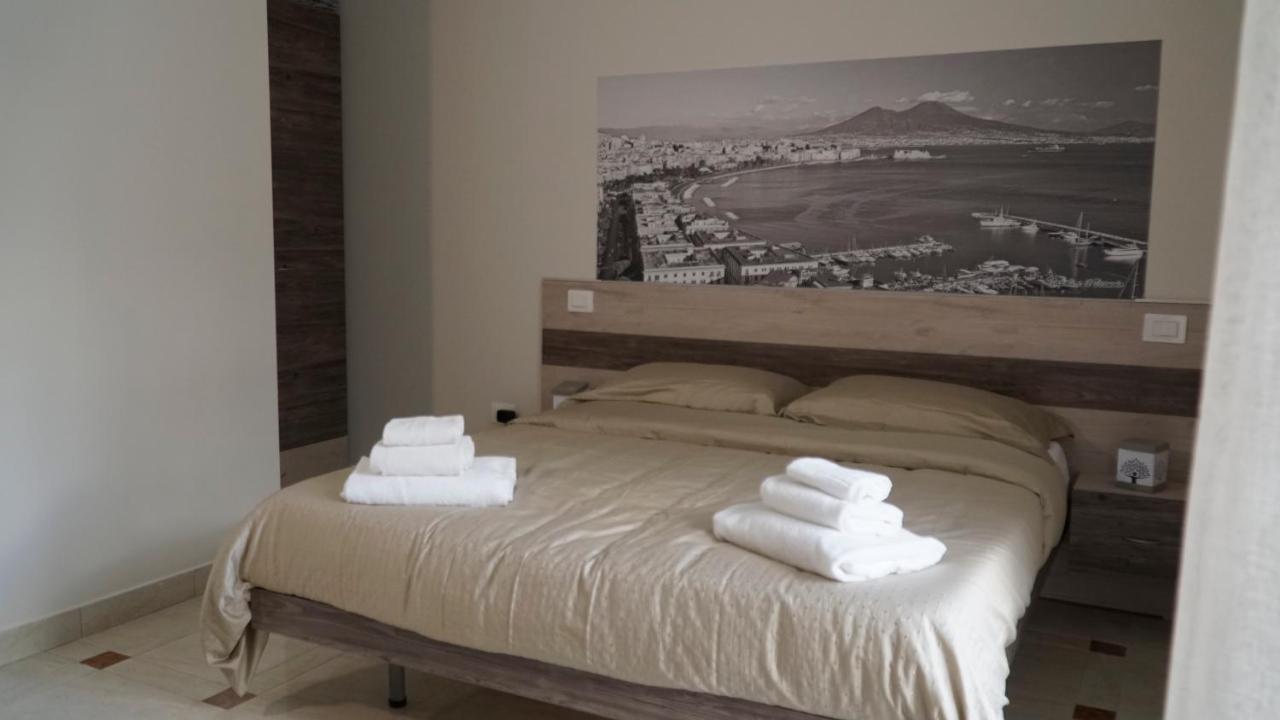 Donna Vicenza Bed & Breakfast 那不勒斯 外观 照片
