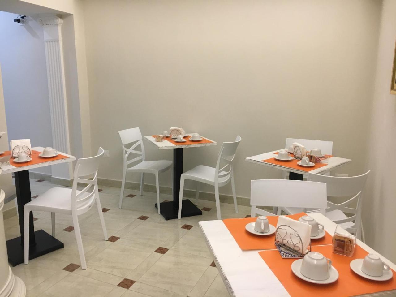 Donna Vicenza Bed & Breakfast 那不勒斯 外观 照片